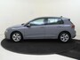 Volkswagen Golf 1.0 TSI Life | Achteruitrijcamera | Adaptieve cruise control | Navigatie | 3-zone airco | CarPlay | Dodehoek detectie | Draadloze telefoonlader |
