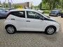 Toyota Aygo 1.0 VVT-i x-fun AIRCO BLEUTOOTH NL-AUTO