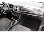 Volkswagen T-Roc 1.0 TSI Style | Incl. 12 maanden Garantie | Adaptive cruise controle | Navigatie | Draadloze telefoonlader | Climate controle | Apple CarPlay/Android Auto | Elektrische kofferbakklep | Parkeersensoren V+A | Virtual cockpit | Origineel NL Auto | NAP |