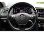Volkswagen T-Roc 1.0 TSI Style | Incl. 12 maanden Garantie | Adaptive cruise controle | Navigatie | Draadloze telefoonlader | Climate controle | Apple CarPlay/Android Auto | Elektrische kofferbakklep | Parkeersensoren V+A | Virtual cockpit | Origineel NL Auto | NAP |