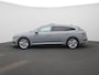 Volkswagen Arteon Shooting Brake 1.4 TSI eHybrid R-Line Business+ 218 PK| Dealeronderhouden | Leder Interieur | Trekhaak | Panoramadak | 360 Camera | Head-Updisplay | Stoelverwarming Voor & Achter