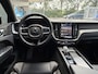 Volvo XC60 2.0 T6 Plug-in hybrid AWD Plus Black Edition | 360 Camera | Trekhaak | Harman Kardon Audio | Getint glas