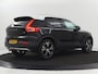 Volvo XC40 1.5 T3 Inscription | Leder | Stoelverwarming | Trekhaak | Carplay | Harman/Kardon | Camera | Keyless | Navigatie | Achterbankverwarming | Memory | Full LED | Cruise control | Parkeerhulp