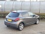 Peugeot 208 1.6 BlueHDI 75pk 5-drs Style *navi, trekhaak, pdc*