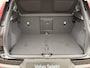 Volvo XC40 B3 AUT7 163PK Ultimate Dark Black Edition | Panoramadak | Harman Kardon audio | 20” Lichtmetalen velgen | Getint glas | Verwarmbare voorstoelen & stuurwiel | Trekhaak semi elektrisch inklapbaar | Verwarmbare Voorruit | Adaptieve Cruise Control | BLIS Dodehoekdetectie