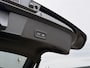 Volvo XC40 B3 AUT7 163PK Ultimate Dark Black Edition | Panoramadak | Harman Kardon audio | 20” Lichtmetalen velgen | Getint glas | Verwarmbare voorstoelen & stuurwiel | Trekhaak semi elektrisch inklapbaar | Verwarmbare Voorruit | Adaptieve Cruise Control | BLIS Dodehoekdetectie