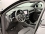 Volvo XC40 Recharge 231PK 70 kWh Core | Stoel- & Stuurwielverwarming | Trekhaak semi elektrisch inklapbaar | Cruise Control | Park Assist voor & achter met camera | Google Maps & Infotainment | Draadloze telefoonoplader | Apple CarPlay |