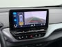 Volkswagen ID.4 Pro 77 kWh | Stuur-/Stoelverwarming | Navigatie | Camera | 19" | Keyless |