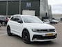 Volkswagen Tiguan 1.5 TSI ACT Highline Business R R LINE | PANORAMA DAK | DIGIT. DASHB. | CAMERA | ODERH. HISTORIE | CAR PLAY | TREKHAAK