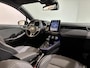 Renault Clio 145PK E-Tech Full Hybrid Techno Automaat | Digital Cockpit | 9,3" Navi | Climate Control | Apple CarPlay/Android Auto | Camera | Cruise Control | Armsteun | Lichtmetalen Velgen Hoogglans Zwart |