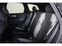 Volvo XC60 T8 Recharge AWD Plus Black Edition - Panorama/schuifdak - IntelliSafe Assist & Surround - Harman/Kardon audio - Adaptieve LED koplampen - Parkeercamera achter - Verwarmde voorstoelen, stuur & achterbank - Parkeersensoren voor & achter - Elektr. bedienb. voorstoelen met geheugen - Draadloze tel. lader - Extra getint glas - Inklapbare trekhaak - 21' LMV