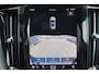 Volvo XC60 T8 Recharge AWD Plus Black Edition - Panorama/schuifdak - IntelliSafe Assist & Surround - Harman/Kardon audio - Adaptieve LED koplampen - Parkeercamera achter - Verwarmde voorstoelen, stuur & achterbank - Parkeersensoren voor & achter - Elektr. bedienb. voorstoelen met geheugen - Draadloze tel. lader - Extra getint glas - Inklapbare trekhaak - 21' LMV