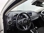 Mazda 2 1.5 Skyactiv-G Comfort | Trekhaak | CarPlay | Parkeersensoren | Stoelverwarming | Cruise Control
