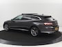 Volkswagen Arteon Shooting Brake 1.4 TSI eHybrid R-Line Business+ | SOH 91,1% | Panoramadak | Trekhaak | Stoelverwarming | Matrix LED | Carplay | Sfeerverlichting | Adaptive cruise | Leder/Alcantara | PHEV | Plug In
