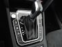 Volkswagen Arteon Shooting Brake 1.4 TSI eHybrid R-Line Business+ | SOH 91,1% | Panoramadak | Trekhaak | Stoelverwarming | Matrix LED | Carplay | Sfeerverlichting | Adaptive cruise | Leder/Alcantara | PHEV | Plug In