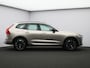 Volvo XC60 T6 AWD Plug-in hybrid Ultra Dark / Trekhaak / Luchtvering / Panoramadak / Head-Up Display / Harman Kardon / 360 Camera / Stoel+Stuurverwarming / BLIS /