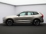 Volvo XC60 T6 AWD Plug-in hybrid Ultra Dark / Trekhaak / Luchtvering / Panoramadak / Head-Up Display / Harman Kardon / 360 Camera / Stoel+Stuurverwarming / BLIS /