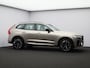 Volvo XC60 T6 AWD Plug-in hybrid Ultra Dark / Trekhaak / Luchtvering / Panoramadak / Head-Up Display / Harman Kardon / 360 Camera / Stoel+Stuurverwarming / BLIS /