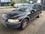 Volvo XC70 2.5 T Summum Youngtimer I NAP I Leer I Trekhaak I Clima I Winterpakket I 16" I Navi I