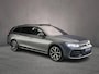 Volkswagen Passat Variant R-Line Edition 1.5 TSI eHybrid 272pk DSG Automaat Trekhaak, Panoramadak, Lederen bekleding, Adaptive cruise control, 360 camera, Achteruitrijcamera