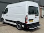 Opel Movano 2.3 CDTI BiTurbo L1H2 Airco Cruise controle Kastinrichting Parkeersensoren achter Achteruitrijcamera Telefoon voorbereiding Schuifdeur Euro 6 Ook ideaal voor ombouw naar camper !!