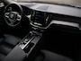 Volvo XC60 2.0 T6 Plug-in hybrid AWD Plus Dark 350 Pk Automaat Navi / Pano-dak / 360 Camera / Apple Carplay / Harman Kardon
