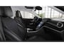 Mercedes-Benz C-klasse 300 AMG Line | Night | Trekhaak | Stoelverwarming | Digital Light | Achteruitrijcamera |
