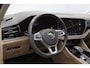 Volkswagen Touareg 3.0 TDI 286 PK R-Line, Luchtvering, Trekhaak, Panoramadak, Adap. Cruise Control