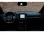 Volvo XC40 Recharge Core 70 kWh | Stoel-/ stuurwielverwarming | All-season banden | Achteruitrijcamera | Parkeersensoren voor + achter | Draadloos telefoon opladen | Apple carplay/ Android auto | 19 inch. lichtmetalen velgen | Adaptieve cruise control | Dak in contrasterende kleur