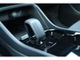 Volvo XC40 Recharge Core 70 kWh | Stoel-/ stuurwielverwarming | All-season banden | Achteruitrijcamera | Parkeersensoren voor + achter | Draadloos telefoon opladen | Apple carplay/ Android auto | 19 inch. lichtmetalen velgen | Adaptieve cruise control | Dak in contrasterende kleur