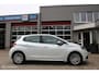 Peugeot 208 1.2 PureTech Blue Lease Allure, Apple Carplay/Android Auto, Parkeersensor achter, Isofix.