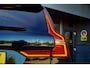 Volvo XC60 2.0 T6 Plug-in hybrid AWD Inscription / Pano / Stoelverwarming-ventilatie-massage / Trekhaak / Riem vervangen