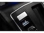 Volkswagen Golf 2.0 TSI R 4Motion Performance Akrapovic HUD
