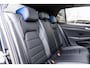 Volkswagen Golf 2.0 TSI R 4Motion Performance Akrapovic HUD