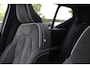 Volvo XC40 T5 Recharge Ultimate Bright | Stoelverwarming | Trekhaak | 360° Camera | Panoramadak | BLIS | Pilot Assist | Keyless