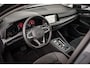 Volkswagen Golf 1.5 eTSi Style | Panoramadak | Virtual Cockpit | LED | Adap. Cruise | Ergocomfort