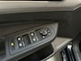 Volkswagen Golf 1.5 TSI Life Business Alcantara Stoelverwarming Camer Sfeerverlichting DAB+