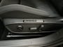 Volkswagen Golf 1.5 TSI Life Business Alcantara Stoelverwarming Camer Sfeerverlichting DAB+