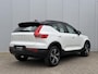 Volvo XC40 T2 AUT8 129PK R-Design | Lederen bekleding | Stoel- & Stuurwielverwarming | Adaptieve Cruise Control met Pilot Assist | BLIS Dodehoekdetectie | Park Assist achter | Sensus full map navigatie | Keyless entry & go