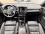 Volvo XC40 T2 AUT8 129PK R-Design | Lederen bekleding | Stoel- & Stuurwielverwarming | Adaptieve Cruise Control met Pilot Assist | BLIS Dodehoekdetectie | Park Assist achter | Sensus full map navigatie | Keyless entry & go