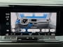 Volkswagen Multivan 1.5 eHybrid L2 Lang | Pano | Trekhaak | Head Up | IQ Light | Elektr. schuifdeuren | 1e eigenaar