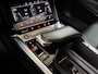 Audi E-tron 55 quattro S-line Black edition 407pk 95 kWh | VOL! | Pano | Trekhaak | B&O Sound | ACC | HuD | City&Tour Assist Pack