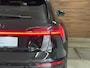 Audi E-tron 55 quattro S-line Black edition 407pk 95 kWh | VOL! | Pano | Trekhaak | B&O Sound | ACC | HuD | City&Tour Assist Pack