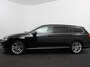 Volkswagen Passat Variant 1.5 TSI 150 pk DSG Elegance High Navigatie Apple Carplay/Android Auto Parkeersensoren Camera Elektrische achterklep Adaptieve Cruise Control Virtual Cockpit Afneembare trekhaak Ledverlichting Bestuurderstoel elektrisch