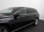 Volkswagen Passat Variant 1.5 TSI 150 pk DSG Elegance High Navigatie Apple Carplay/Android Auto Parkeersensoren Camera Elektrische achterklep Adaptieve Cruise Control Virtual Cockpit Afneembare trekhaak Ledverlichting Bestuurderstoel elektrisch