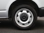 Volkswagen Transporter 2.0 TDI L1H1 150PK GVW 3.200KG | Automaat | Trekhaak | Multifunctioneel Stuurwiel | Verwarmbare Voorruit | Parkeersensoren Voor + Achter | Airco | LED-Koplampen | Adaptive Cruise Control | App-Connect | Achteruitrijcamera | DAB + |