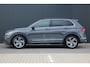 Volkswagen Tiguan 1.5 TSI R-Line | Panoramadak | Trekhaak | Camera | Stoelverwarming |