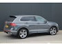Volkswagen Tiguan 1.5 TSI R-Line | Panoramadak | Trekhaak | Camera | Stoelverwarming |
