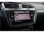 Volkswagen Tiguan 1.5 TSI R-Line | Panoramadak | Trekhaak | Camera | Stoelverwarming |