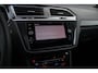 Volkswagen Tiguan 1.5 TSI R-Line | Panoramadak | Trekhaak | Camera | Stoelverwarming |